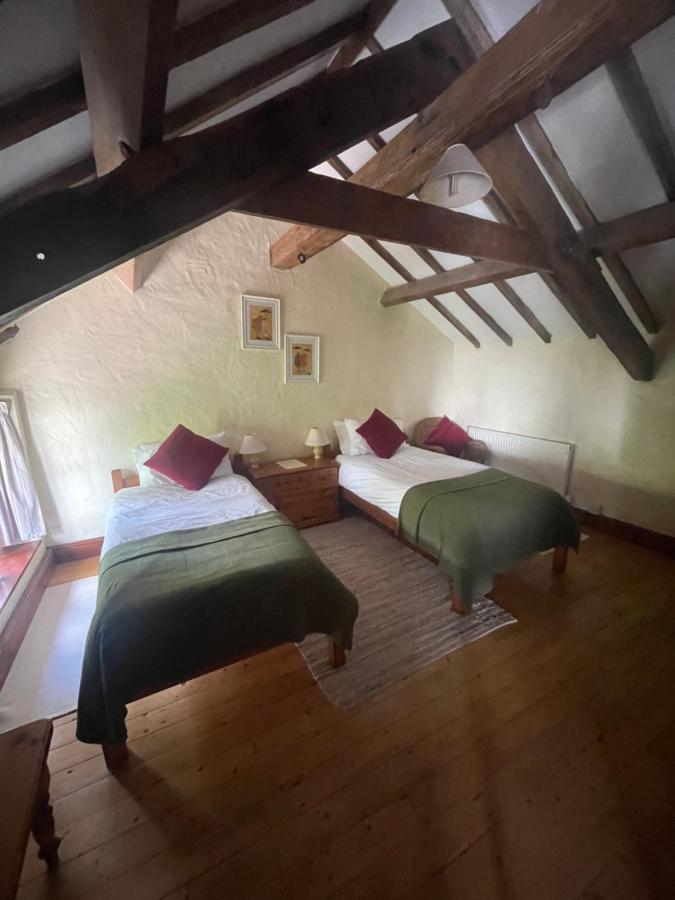 The Old Barn Bed & Breakfast Barry Dış mekan fotoğraf